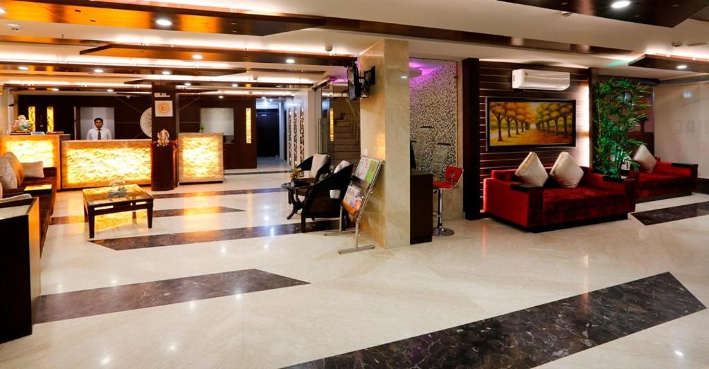 Airport La Sapphire Hotel & Restaurant New Delhi Exterior photo